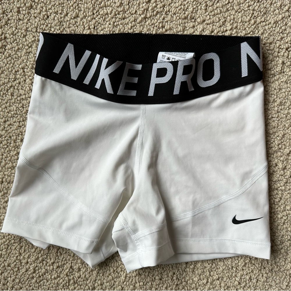Nike pros! NWOT